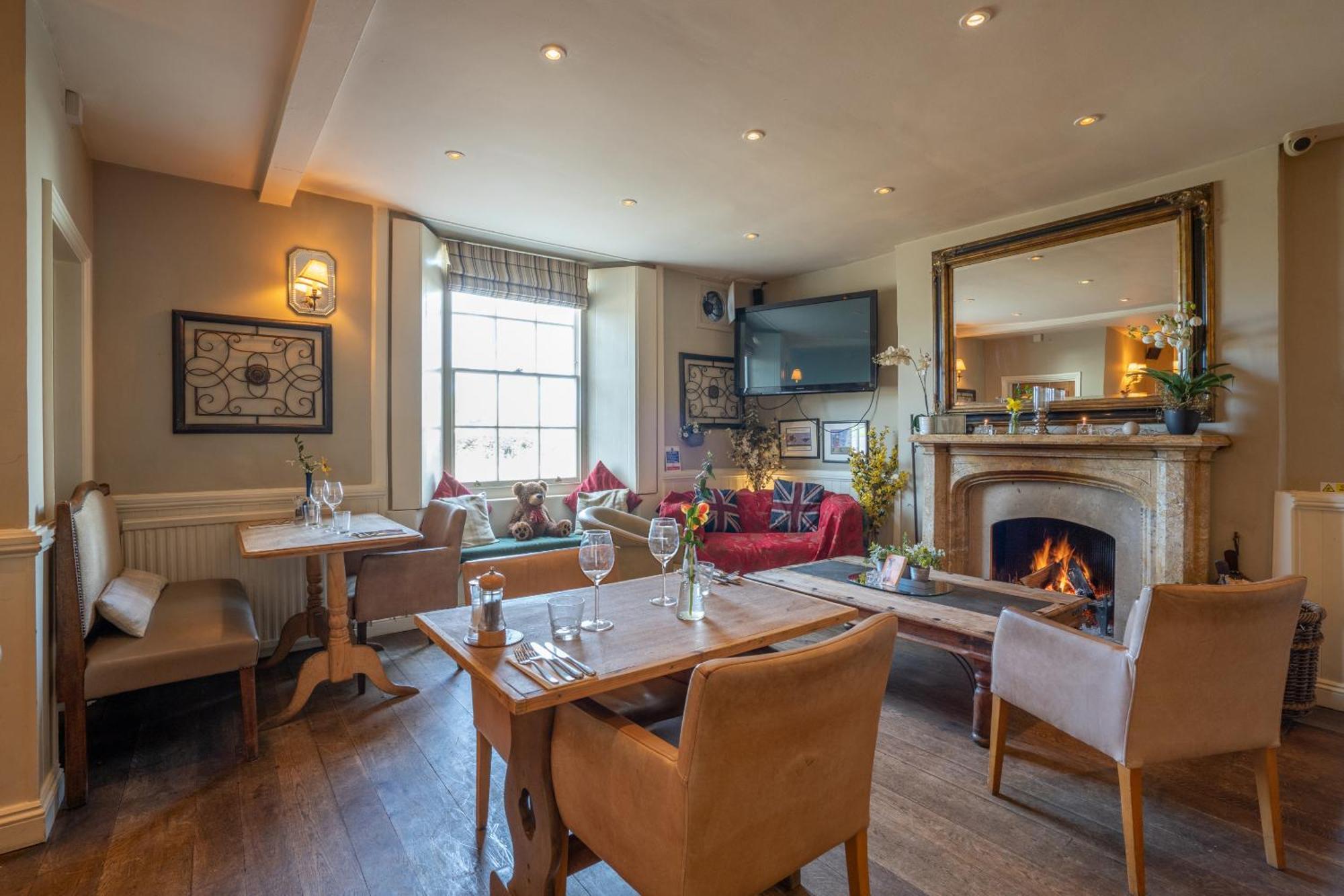 The Bedingfeld Arms 호텔 옥스버러 외부 사진